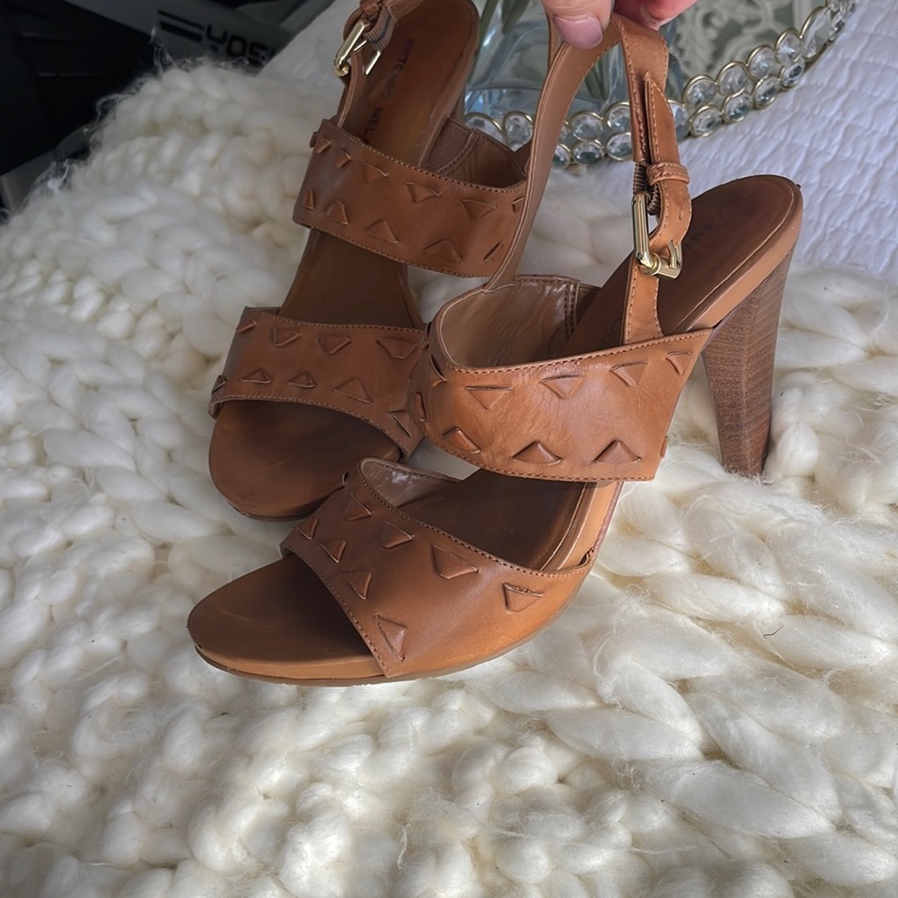 Antonio Melani sandal size 9